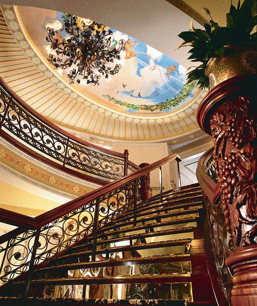 American Queen - Grand Staircase