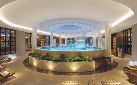 centuryLegend_pool