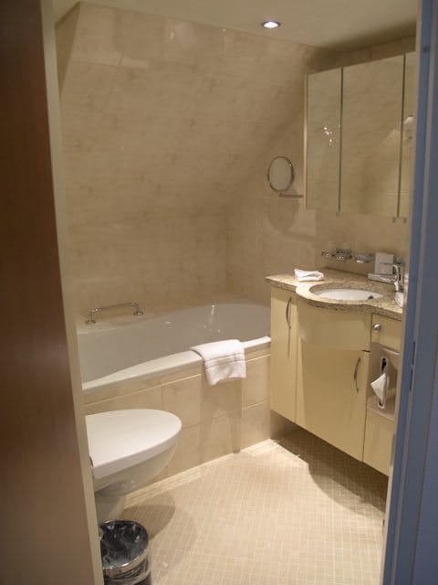 Some suites - like this one onboard AmaWaterways' AmaLyra - do feature full-sized bathtubs. A reader asks for more information. Photo ©  Aaron Saunders