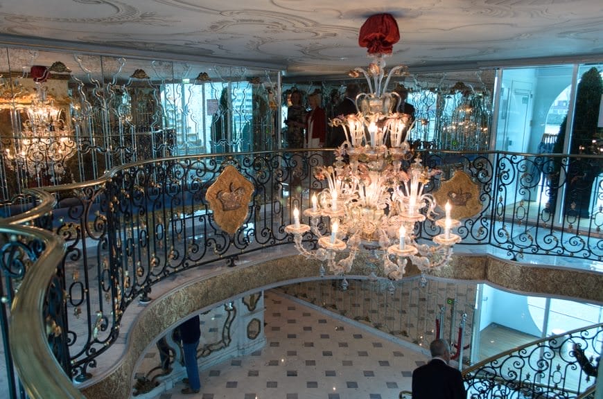 ...recalls the grandeur of a bygone era. Photo © 2015 Aaron Saunders