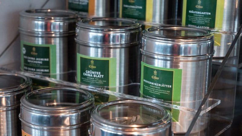 Loose leaf and bagged teas on Scenic Jasper. © 2015 Ralph Grizzle