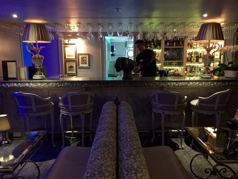 Leopard Bar. © 2015 Ralph Grizzle