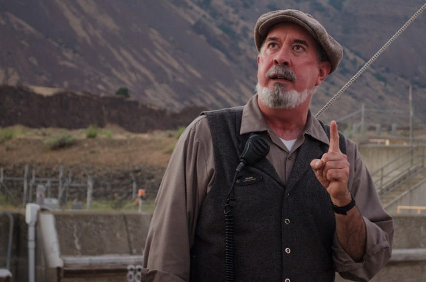 Our Historical Leader Kenne points out notable features of the landscape as we sail the Columbia River at sunset. Photo ©  2015 Aaron Saunders