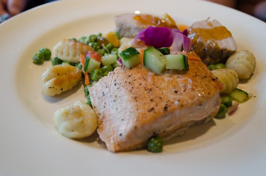 Food onboard is locally inspired and well-prepared. My tip: get the seafood! It's almost all delivered fresh. Photo ©  2015 Aaron Saunders