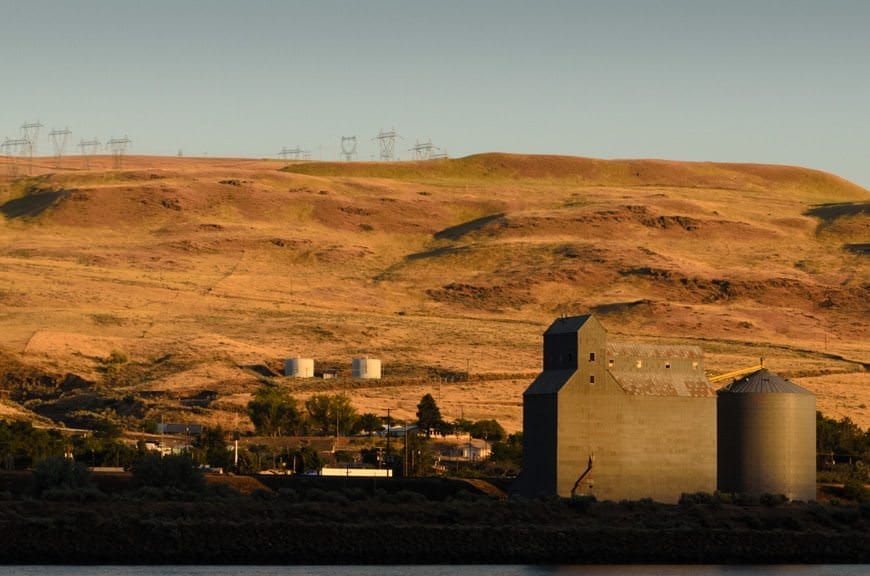 ...and the gorgeous landscape of Oregon. Photo ©  2015 Aaron Saunders