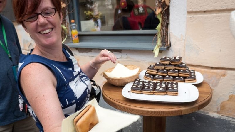 Daisy rewards us with Bohemian gingerbread cakes. © 2015 Ralph Grizzle