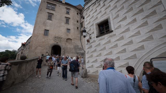Uphill to Krumlov Castle. © 2015 Ralph Grizzle
