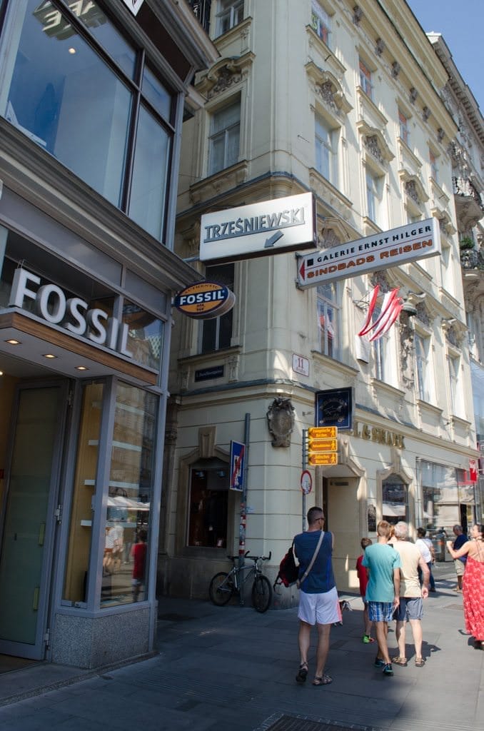 To get to Cafe Hawelka: turn left here, at the Fossil store. Photo © 2015 Aaron Saunders