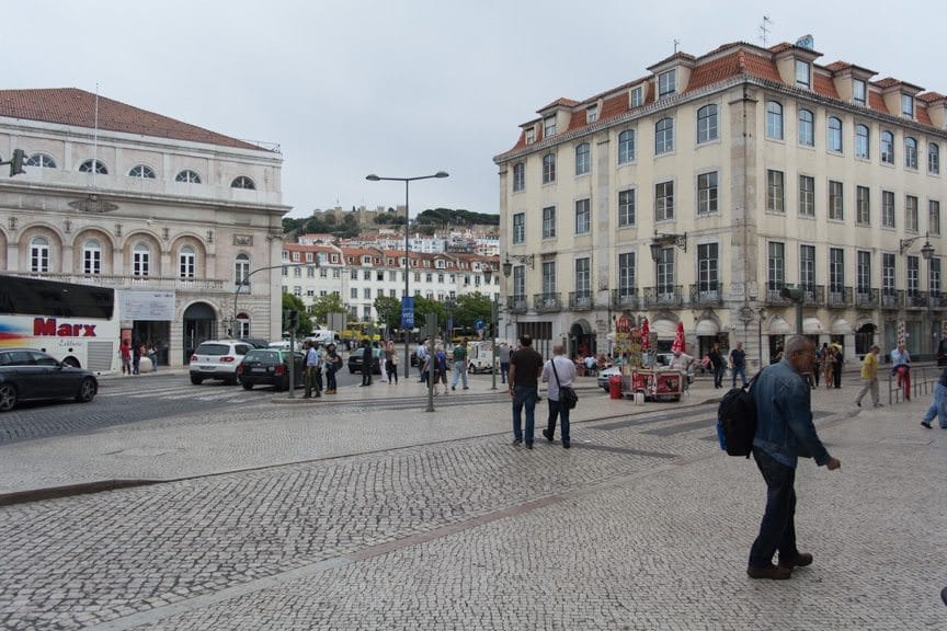 Lisbon Street Scene. Photo © 2015 Aaron Saunders