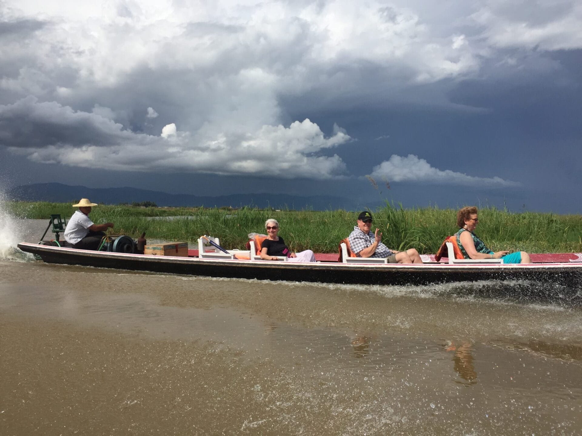 Fellow Viking passengers enjoy the ride around the lake. © 2015 Gail Jessen
