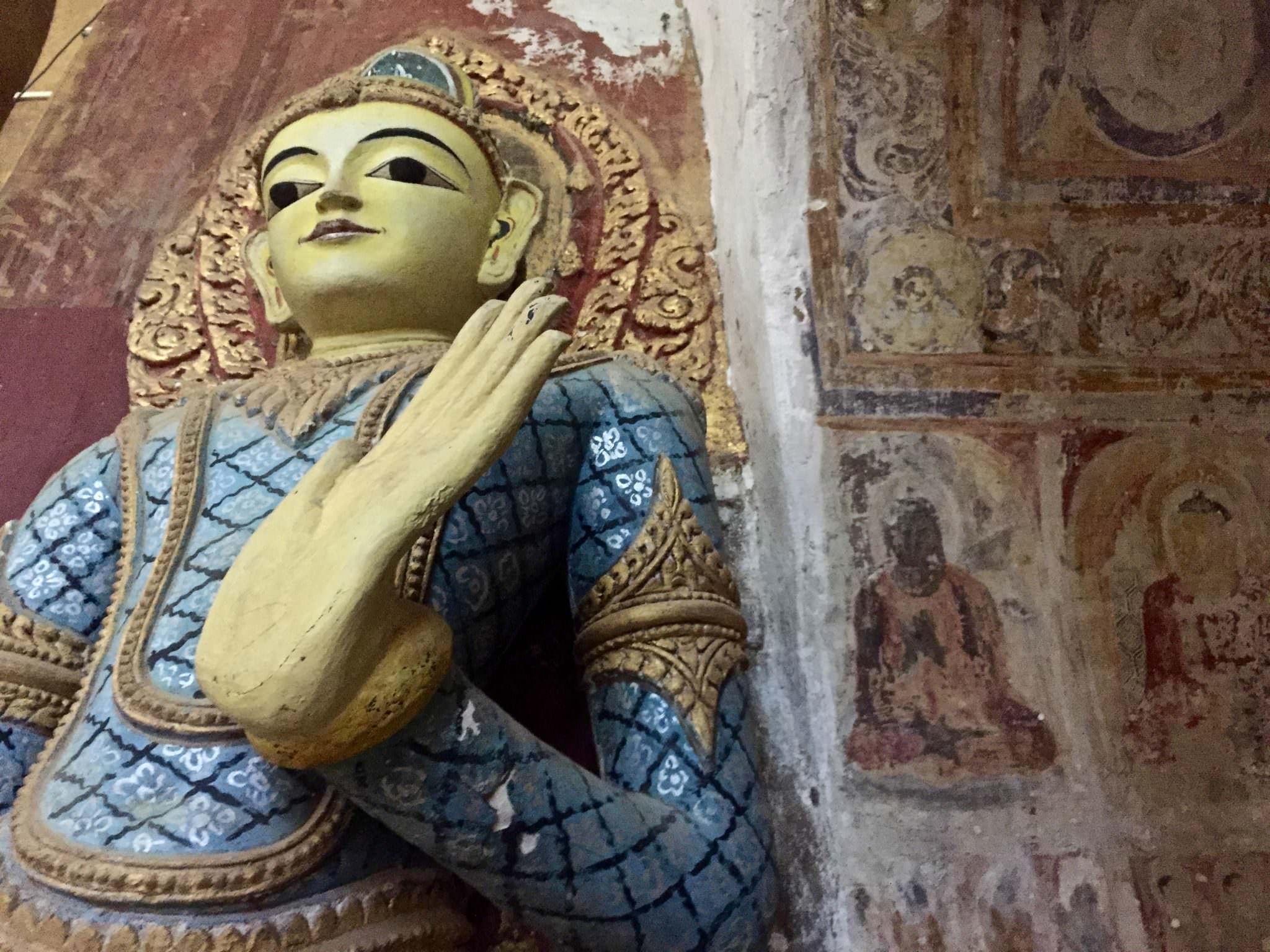 Details of the Ananda Phya in Bagan. © 2015 Gail Jessen