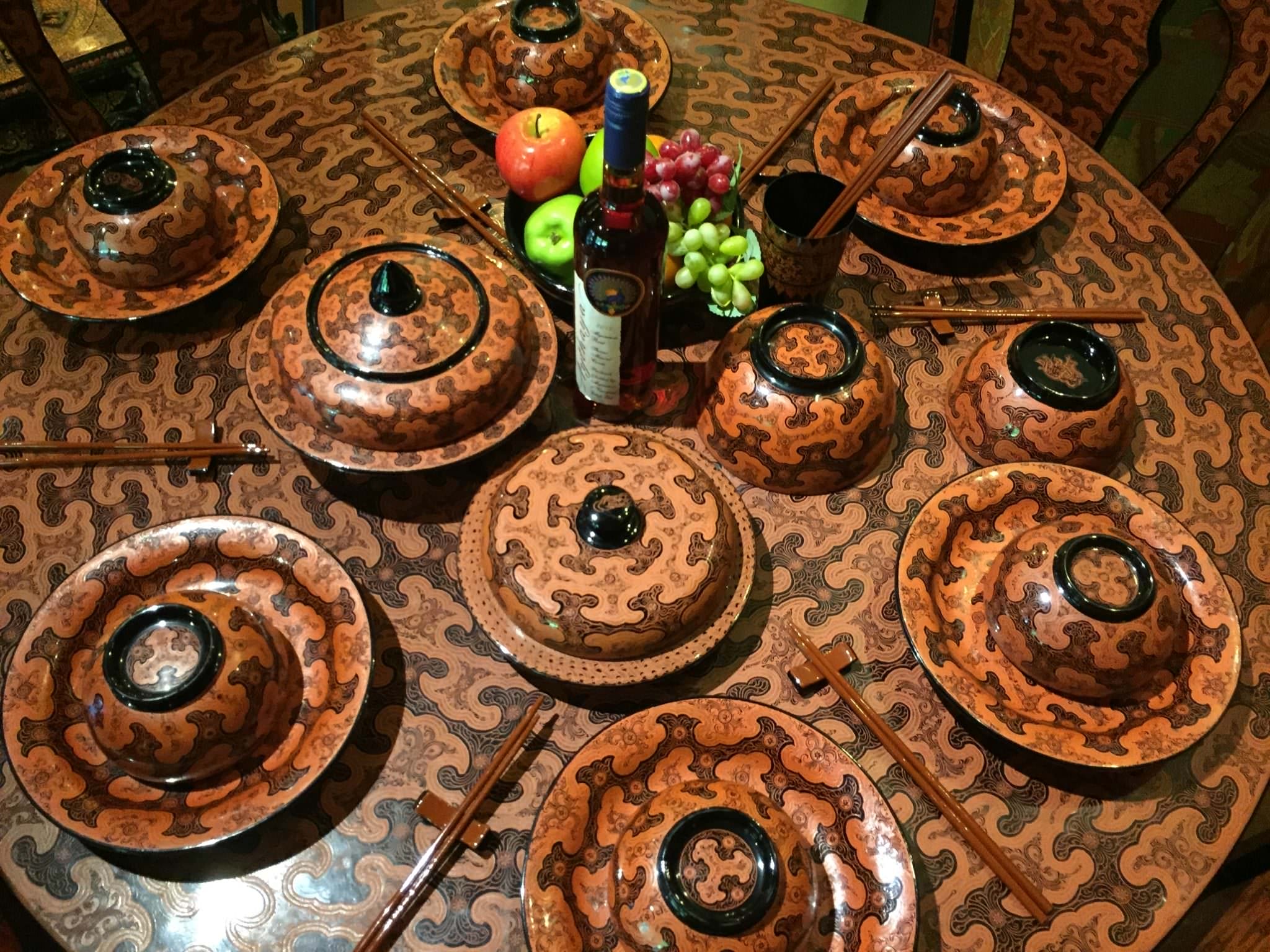 Just a few tasteful pieces to brighten up the formal dining room. © 2015 Gail Jessen