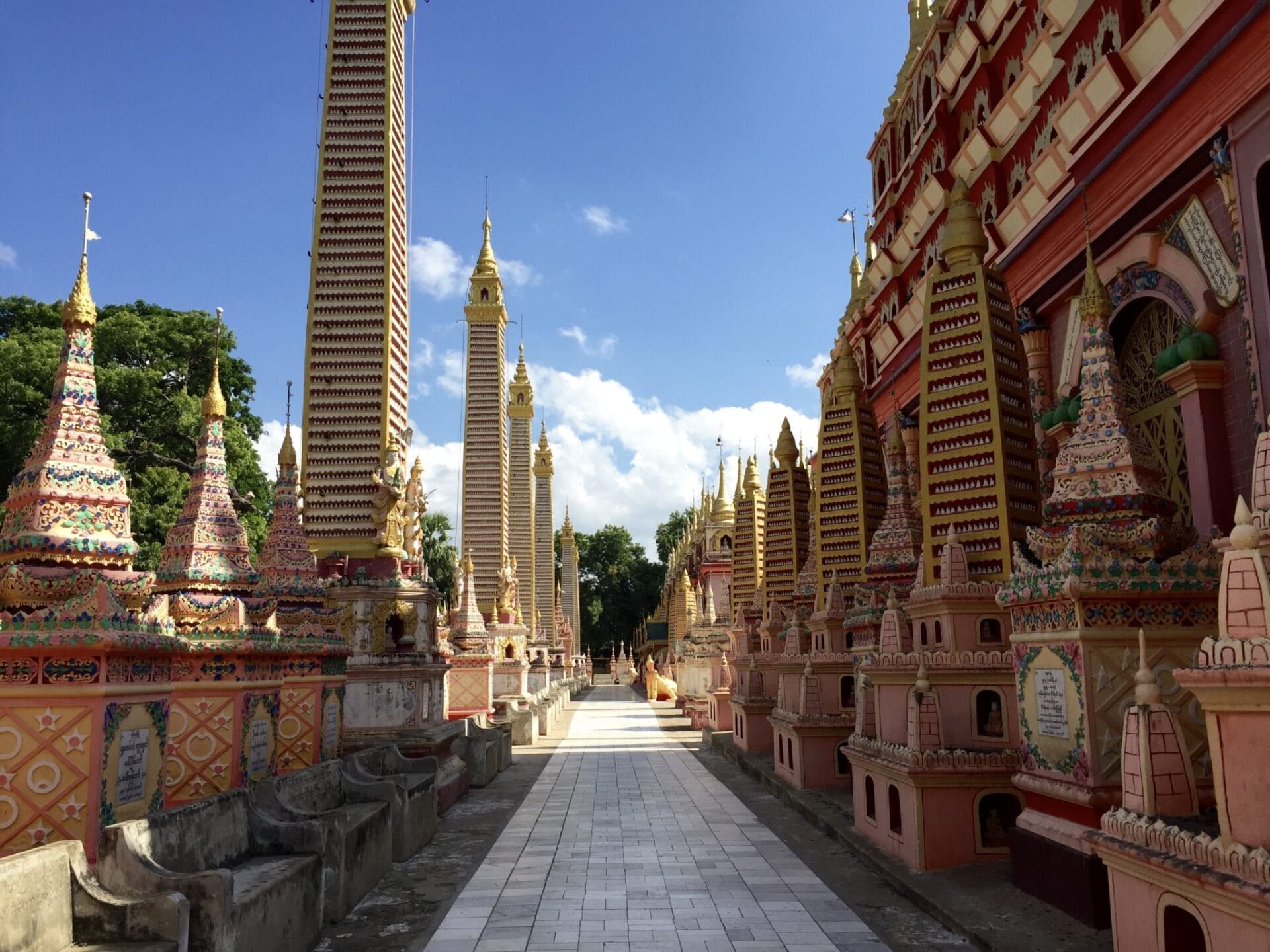 Viking Mandalay: 500,000 Buddhas In Monywa, Myanmar 2 IMG 7541
