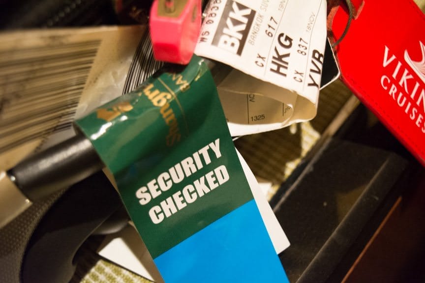 Luggage (hand and otherwise) is screened upon entry to the Shangri-La Bangkok. Photo © 2015 Aaron Saunders