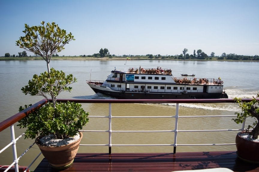 Our morning of scenic cruising was a relaxing one. Photo © 2015 Aaron Saunders
