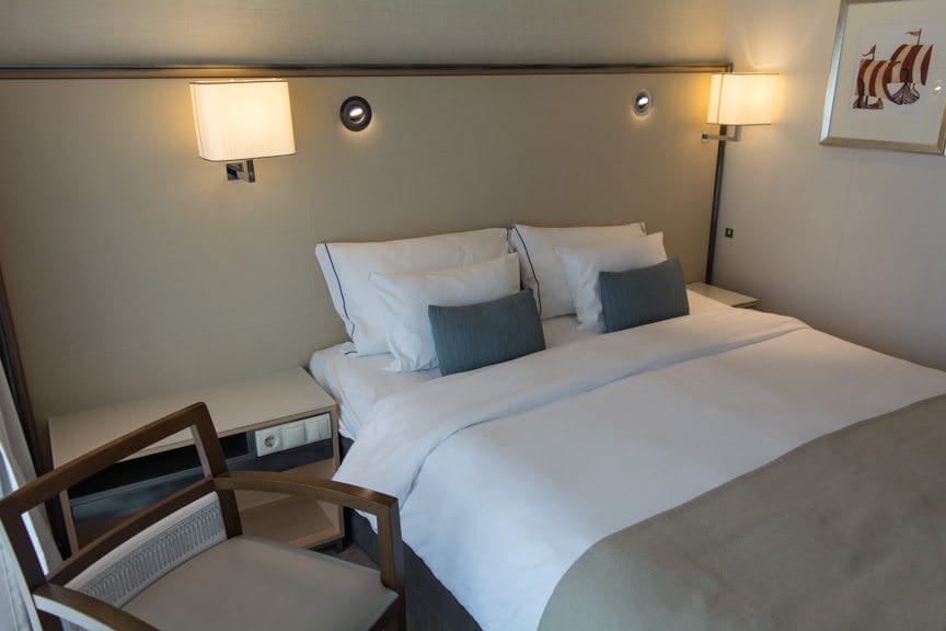 Plenty of lighting options are available. Incidentally, this is the second - of three - styles of headboards featured on the Viking Longships. Photo © 2016 Aaron Saunders