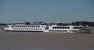 Ship Cruise